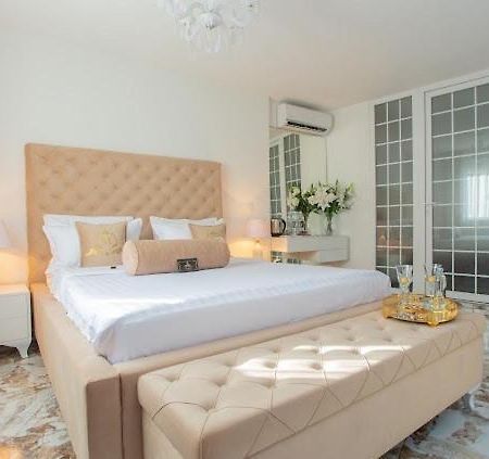 Urban Suites & Apartments Mostar Esterno foto