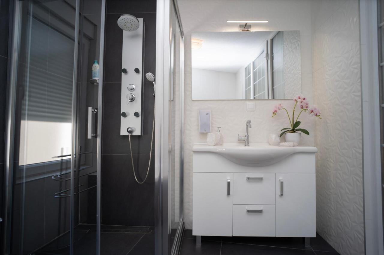Urban Suites & Apartments Mostar Esterno foto