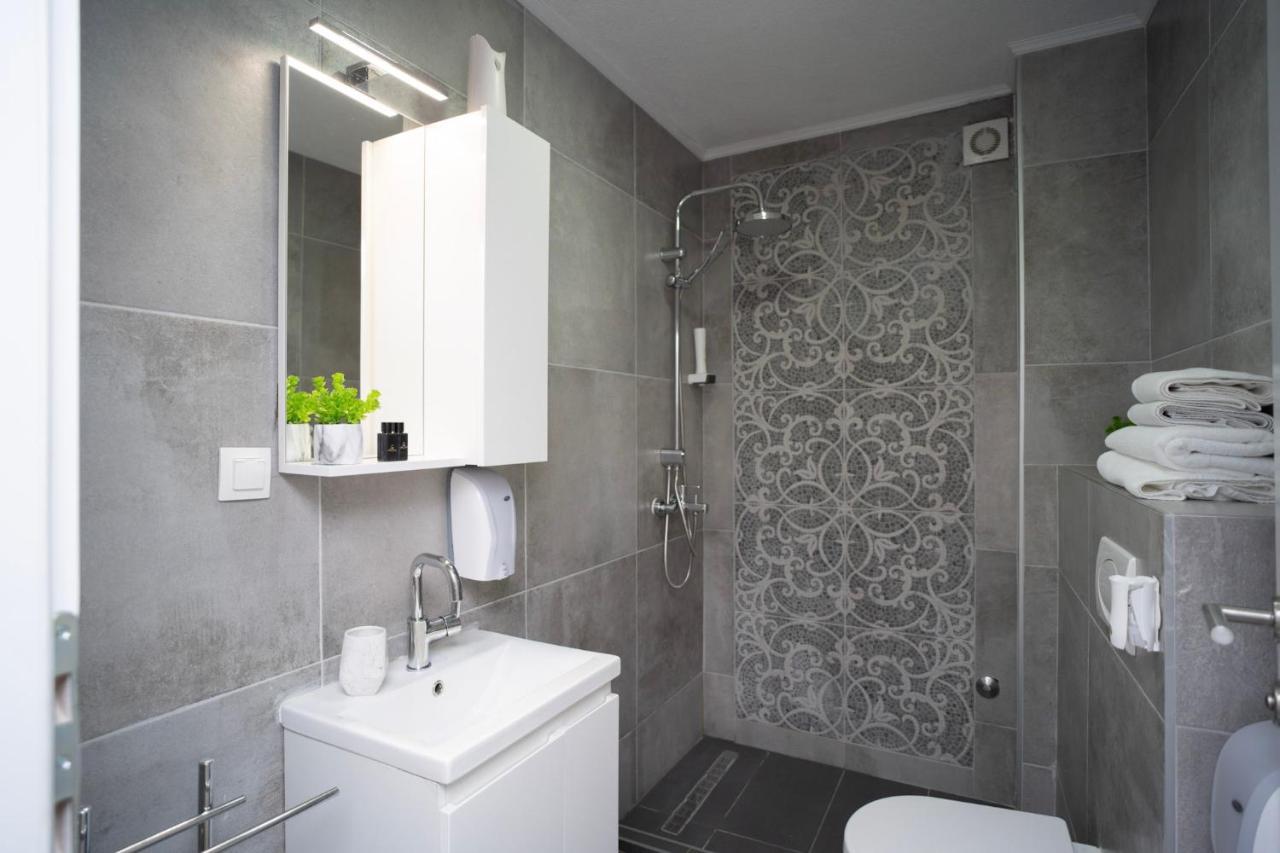 Urban Suites & Apartments Mostar Esterno foto