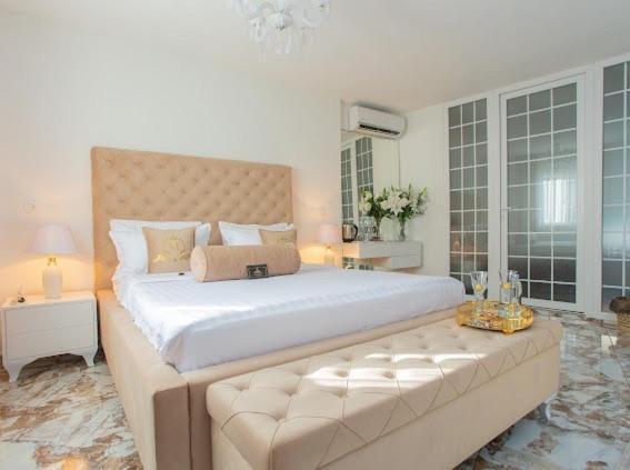 Urban Suites & Apartments Mostar Esterno foto