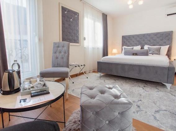 Urban Suites & Apartments Mostar Esterno foto